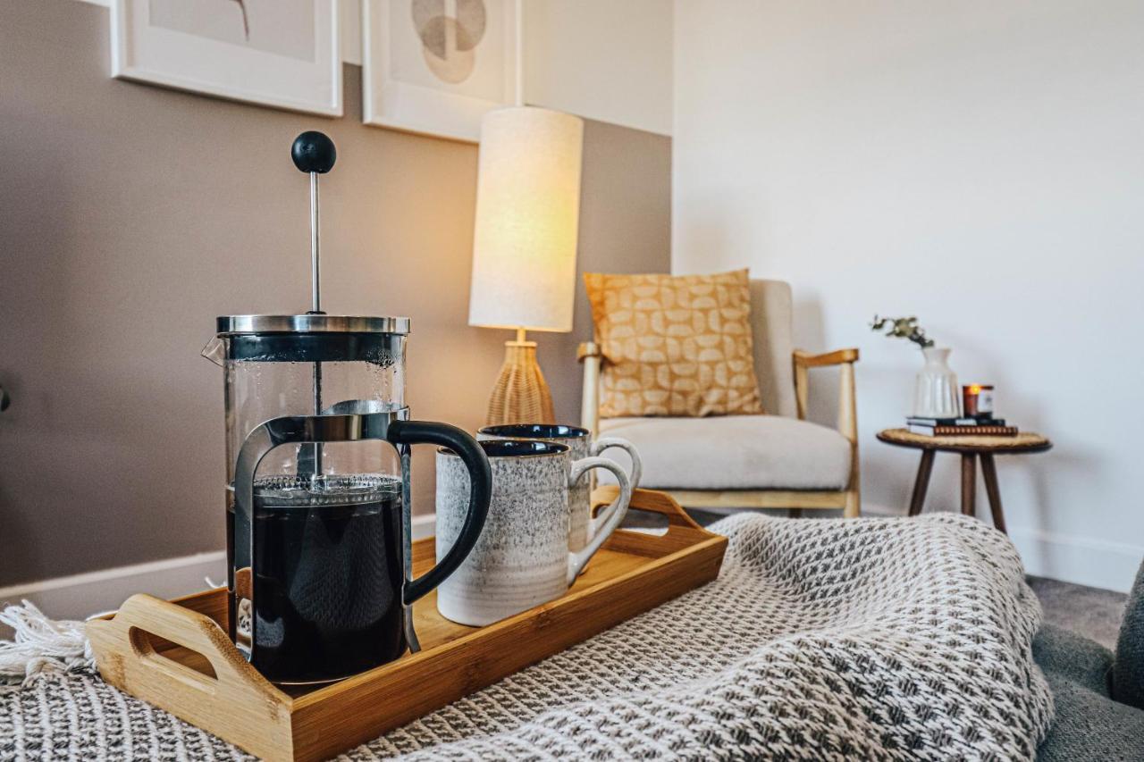 Principality View Apartment Two, By Solace Stays Cardiff Ngoại thất bức ảnh