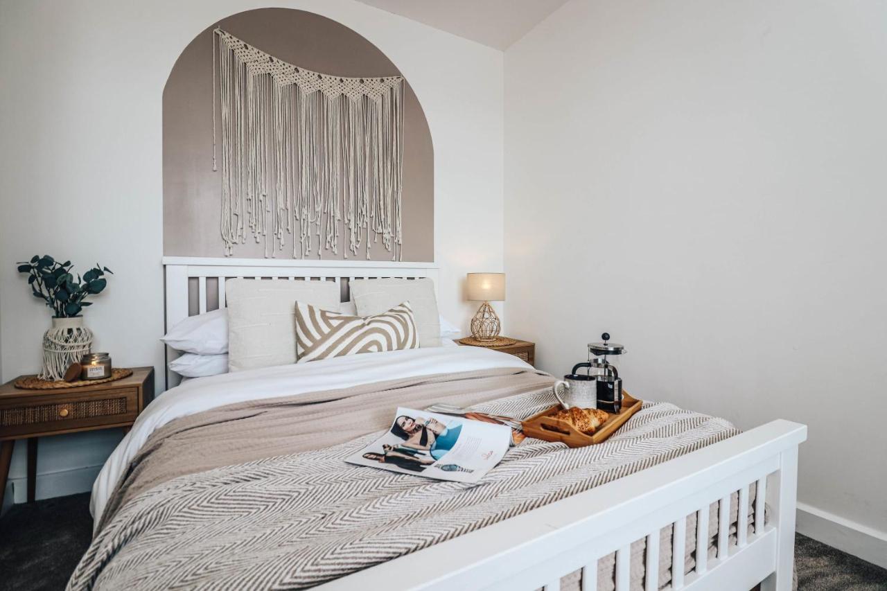 Principality View Apartment Two, By Solace Stays Cardiff Ngoại thất bức ảnh
