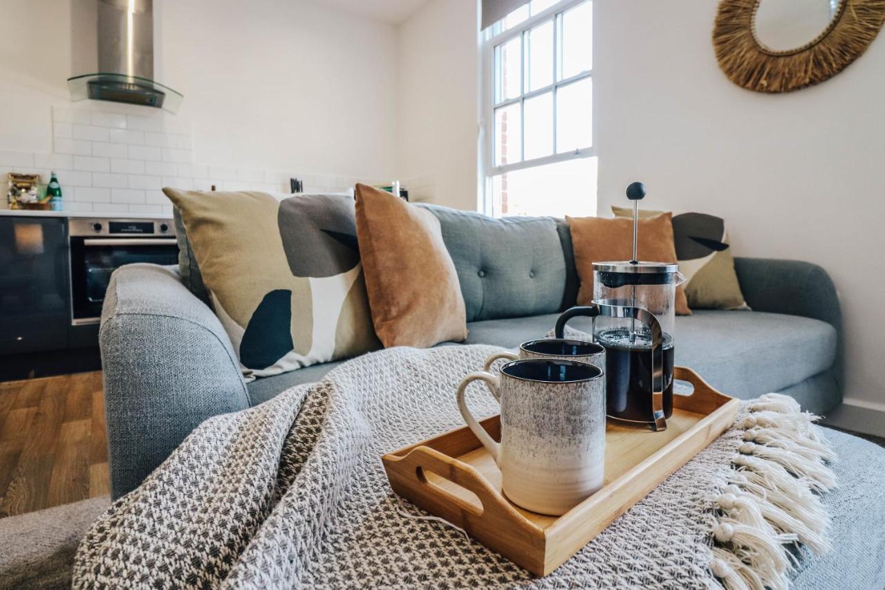 Principality View Apartment Two, By Solace Stays Cardiff Ngoại thất bức ảnh
