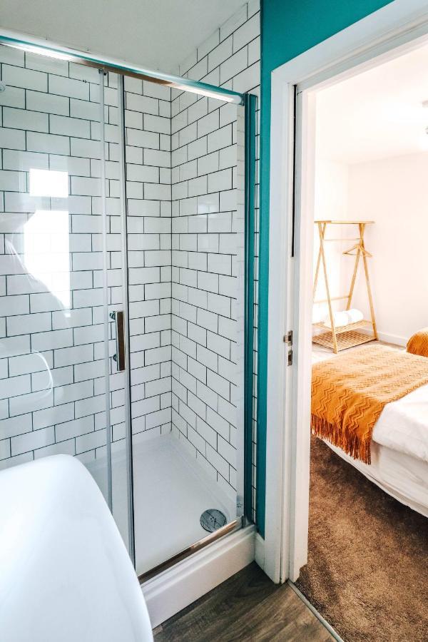 Principality View Apartment Two, By Solace Stays Cardiff Ngoại thất bức ảnh