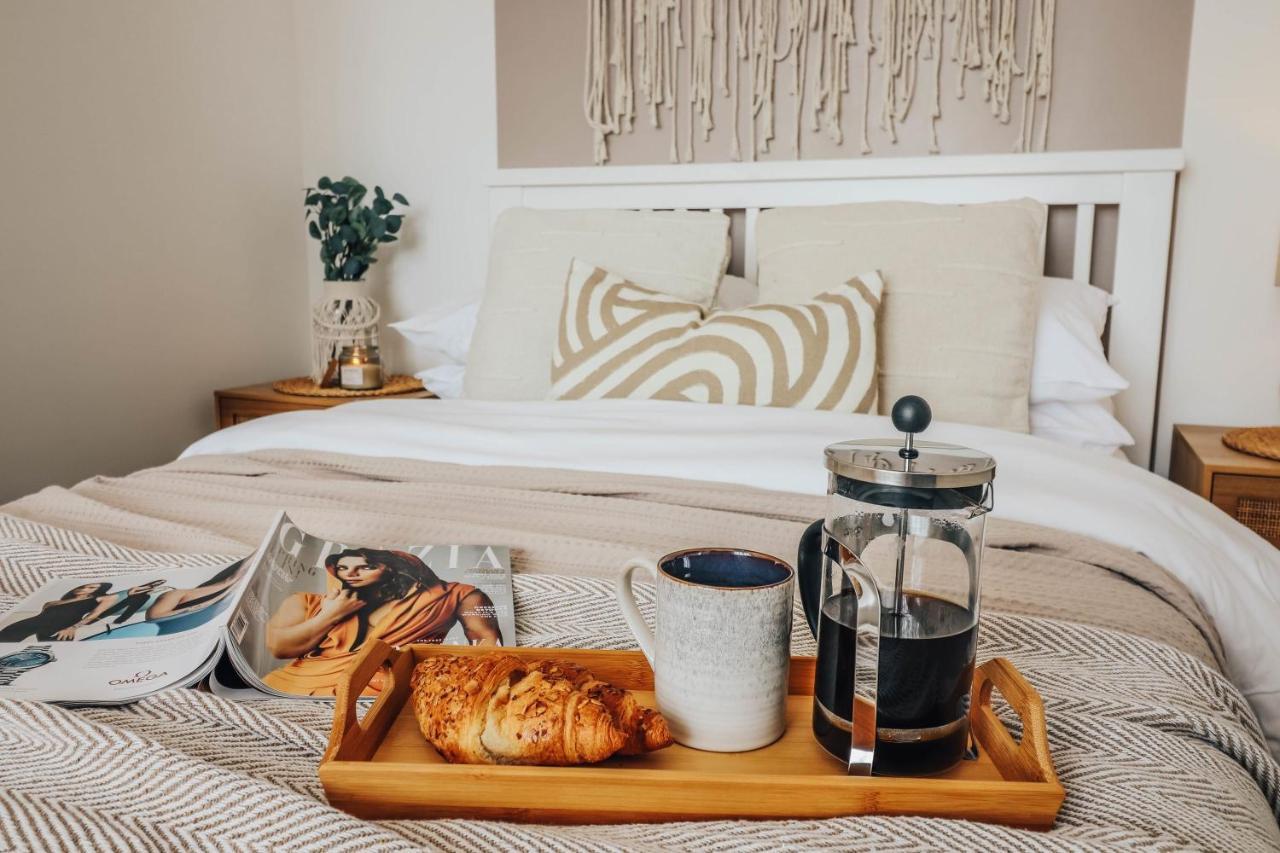 Principality View Apartment Two, By Solace Stays Cardiff Ngoại thất bức ảnh