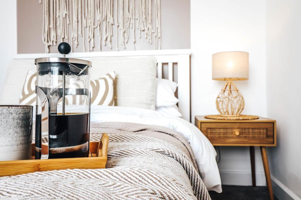 Principality View Apartment Two, By Solace Stays Cardiff Ngoại thất bức ảnh
