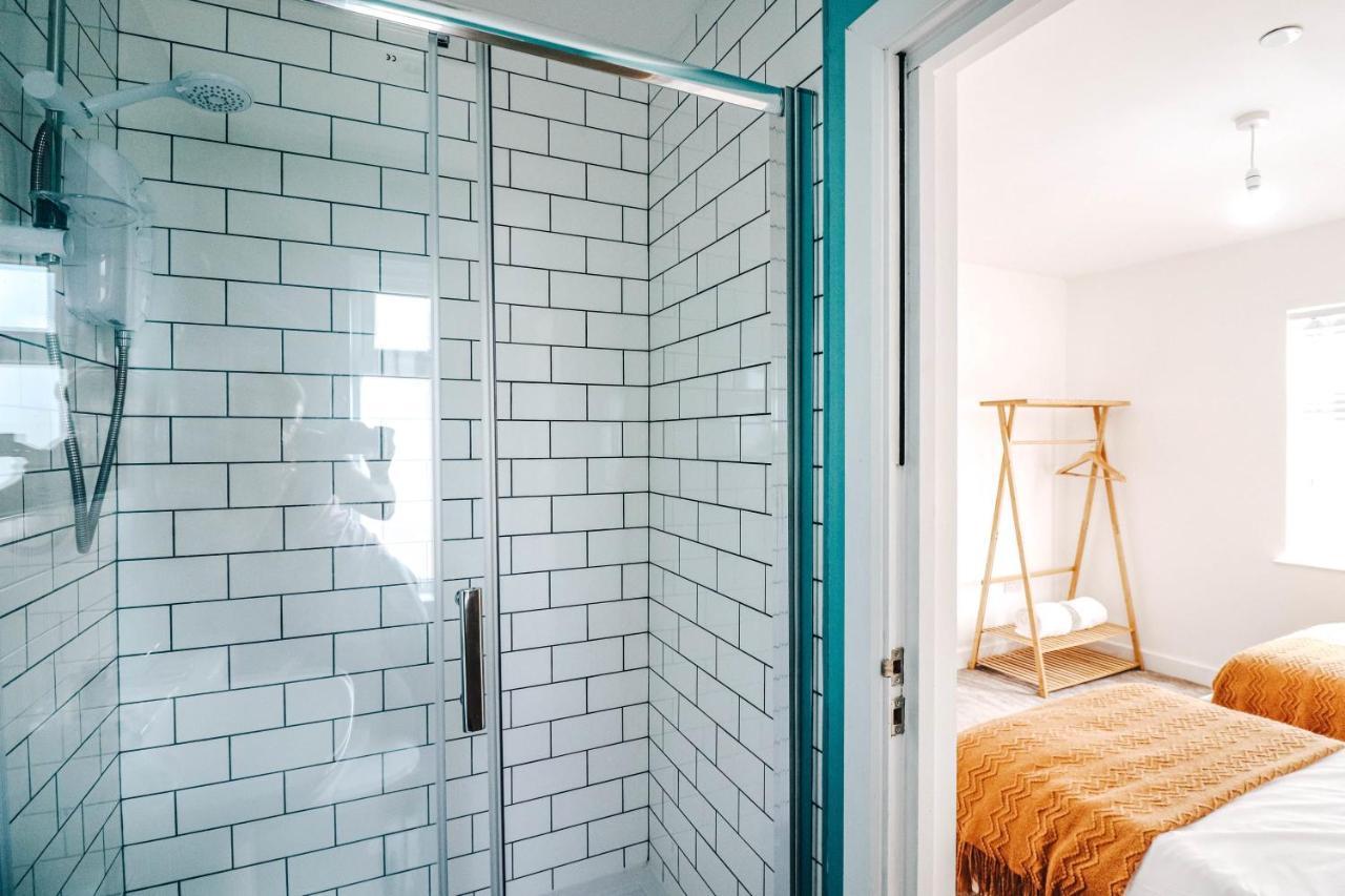 Principality View Apartment Two, By Solace Stays Cardiff Ngoại thất bức ảnh